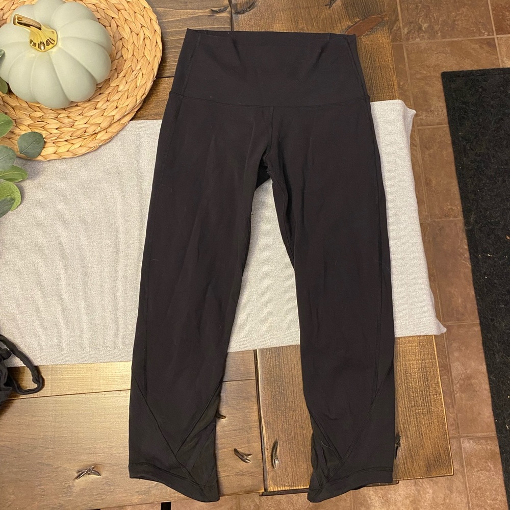 High Waisted Lululemon Cropped Leggings